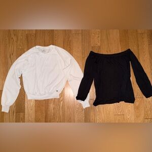 bundle or 2 Hollister long sleeve blouses